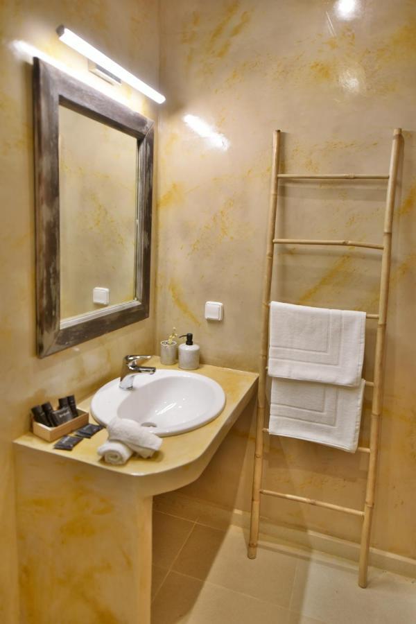 Hotel Onar Hydra Zewnętrze zdjęcie